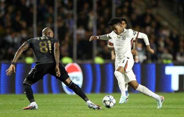 迪尼：埃斯特旺将成为完满的怪物，克莱伯森说他是下一个内马尔